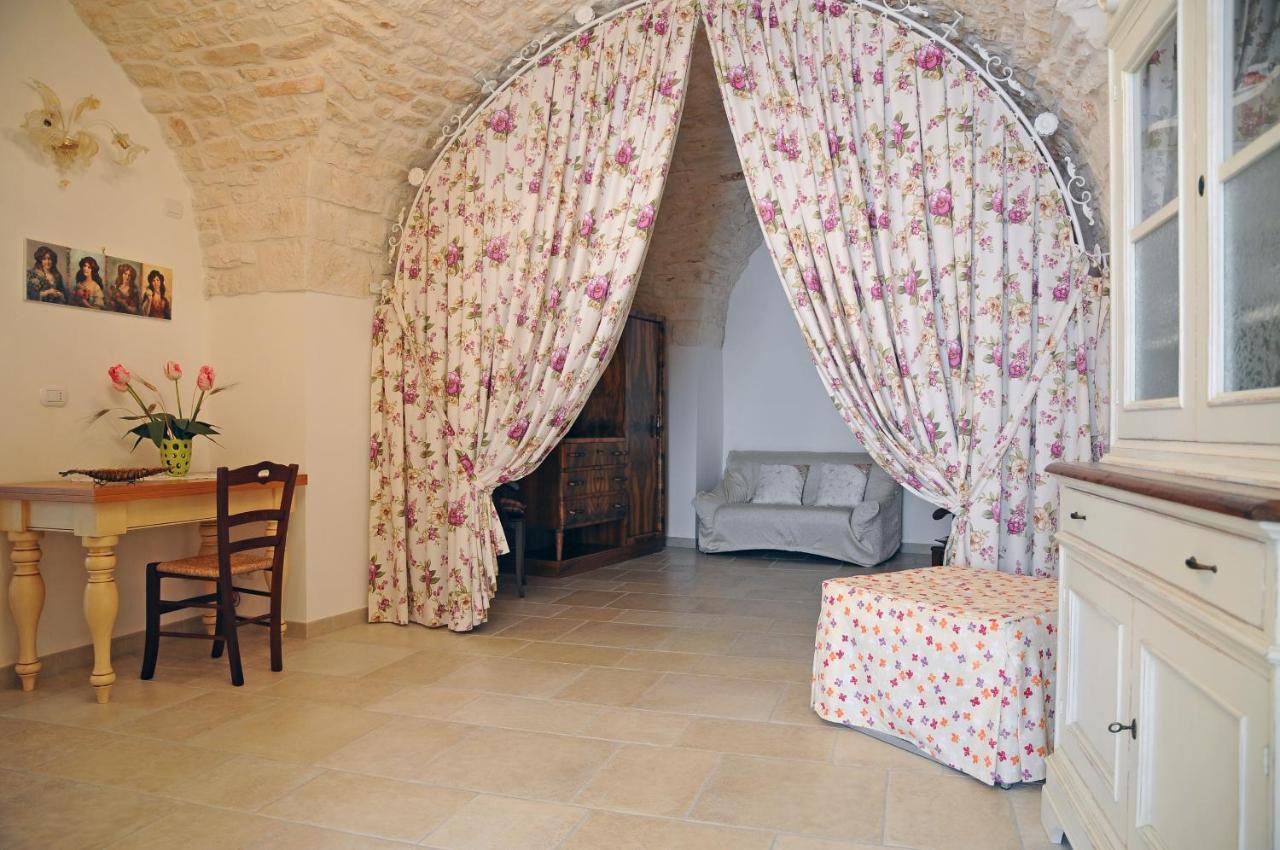 Casa Del Carbonaio Villa Locorotondo Bagian luar foto